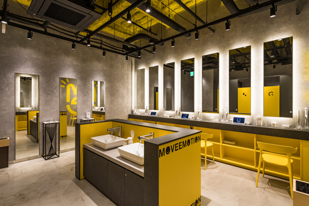 【新宿】ME TOKYO SHINJUKU デジタルサイネージ
